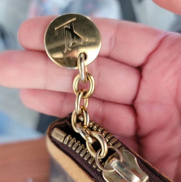 Louis Vuitton Tivoli bag Sale💋 - Picture 7 of 16